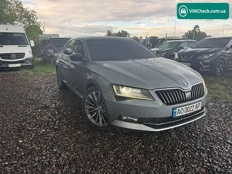 Skoda Superb 2017, фото з оголошення 2 з 20, VIN TMBAJ7NP3H7527582