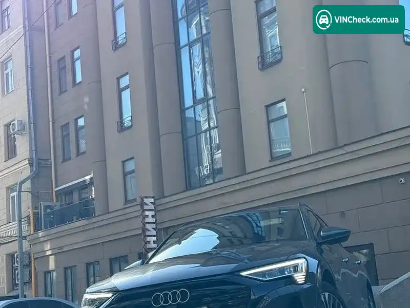 Audi Q8 e-tron 2024, фото з оголошення 1 з 20, VIN WA15AAGE7RB063361