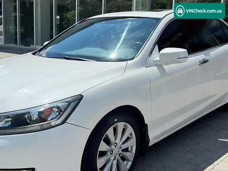 Honda Accord 2015, фото з оголошення 2 з 21, VIN 1HGCR2F88FA111332