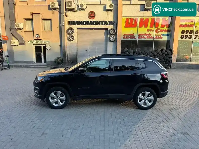 Jeep Compass 2017, фото з оголошення 2 з 20, VIN 3C4NJDBB8HT679989