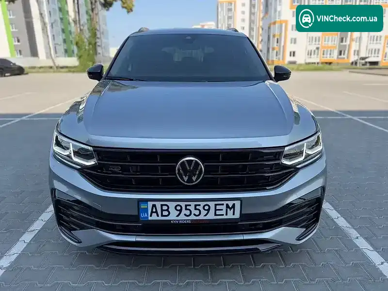 Volkswagen Tiguan 2023, фото з оголошення 2 з 20, VIN 3VV2B7AX8RM033914