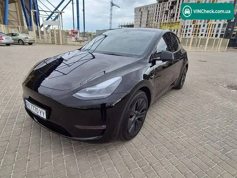 Tesla Model Y 2024, фото з оголошення 2 з 16, VIN 7SAYGAEE7RF122946