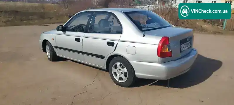 Hyundai Accent 2001, фото з оголошення 2 з 19, VIN KMNCG41FP1U155398