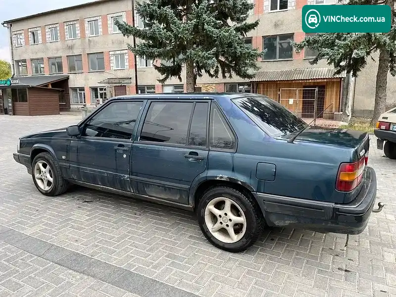 Volvo 940 1991, фото з оголошення 2 з 10, VIN YV1944762M1025196