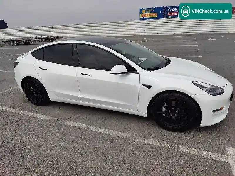 Tesla Model 3 2021, фото з оголошення 2 з 21, VIN 5YJ3E1EA8MF057835