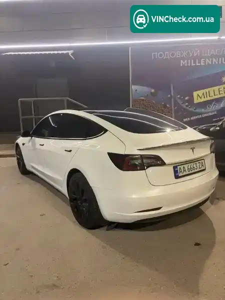 Tesla Model 3 2021, фото з оголошення 2 з 21, VIN 5YJ3E1EAXMF096684