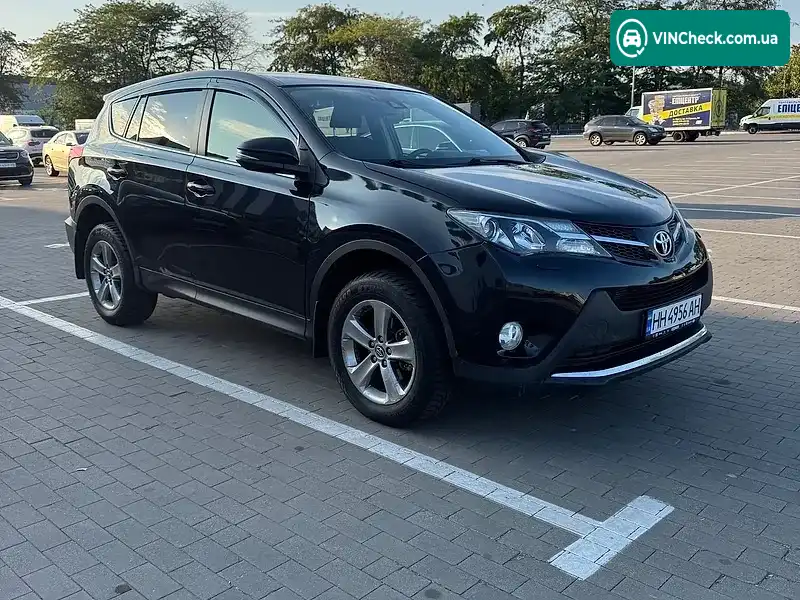 Toyota RAV4 2015, фото з оголошення 1 з 17, VIN JTMDAREV20D067876