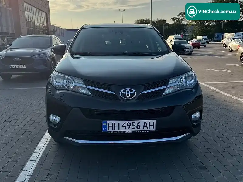 Toyota RAV4 2015, фото з оголошення 2 з 17, VIN JTMDAREV20D067876