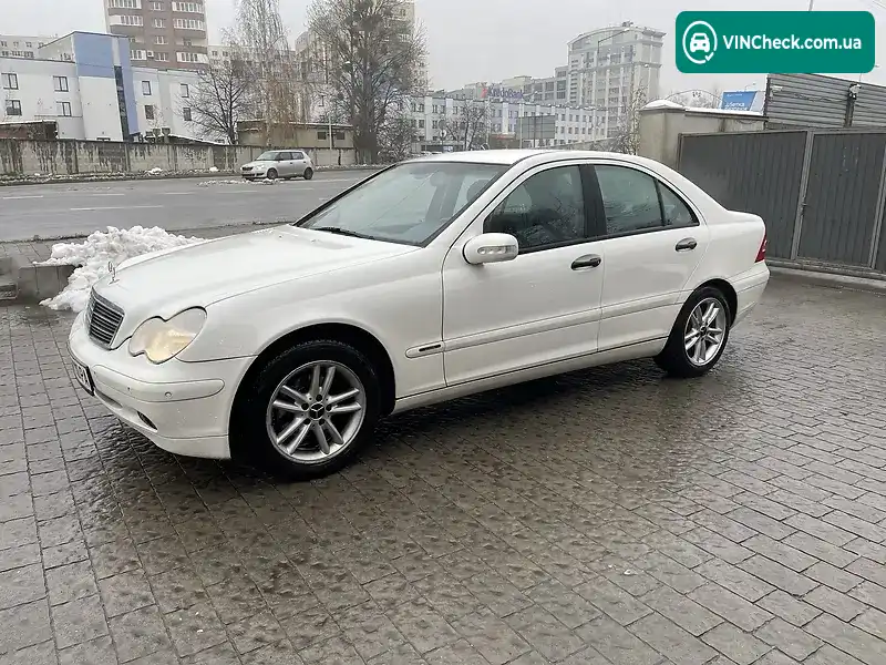 Mercedes-Benz C-Class 2001, фото з оголошення 2 з 16, VIN WDB2030611F163484
