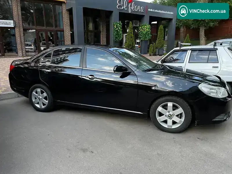 Chevrolet Epica 2007, фото з оголошення 2 з 17, VIN Y6DLF69KE8B098648