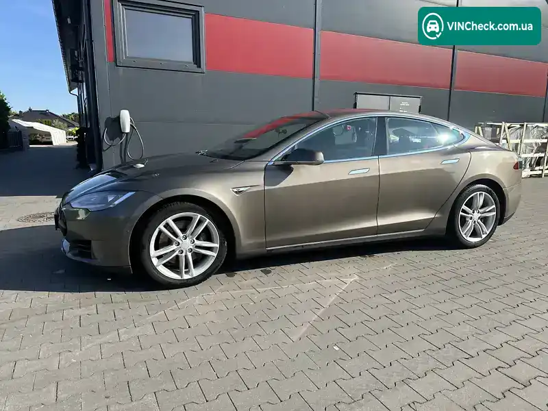 Tesla Model S 2015, фото з оголошення 2 з 20, VIN 5YJSA7E22GF116854