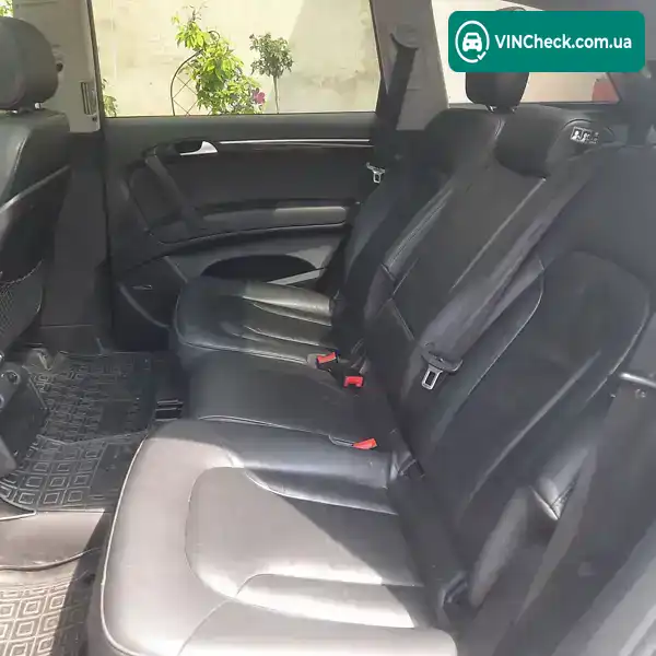 Audi Q7 2011, фото з оголошення 2 з 18, VIN WA1LMAFE2CD000048