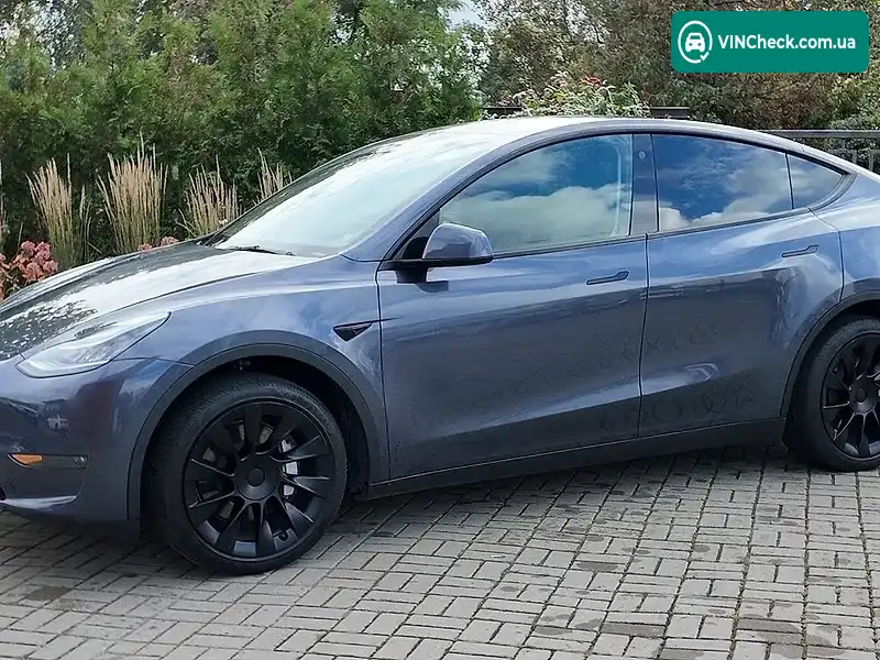 Tesla Model Y 2023, фото з оголошення 2 з 19, VIN 7SAYGDEE5PA099226