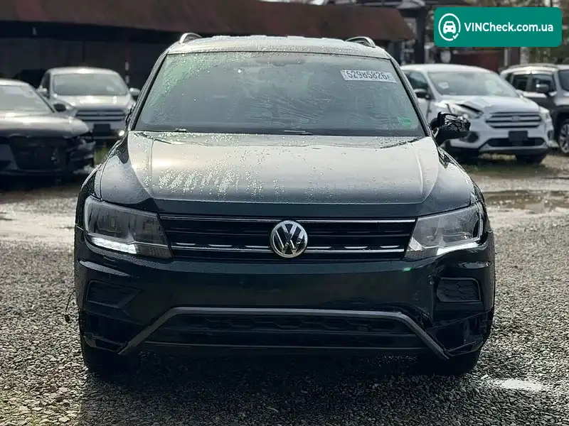 Volkswagen Tiguan 2018, фото з оголошення 2 з 20, VIN 3VV3B7AX6JM153302