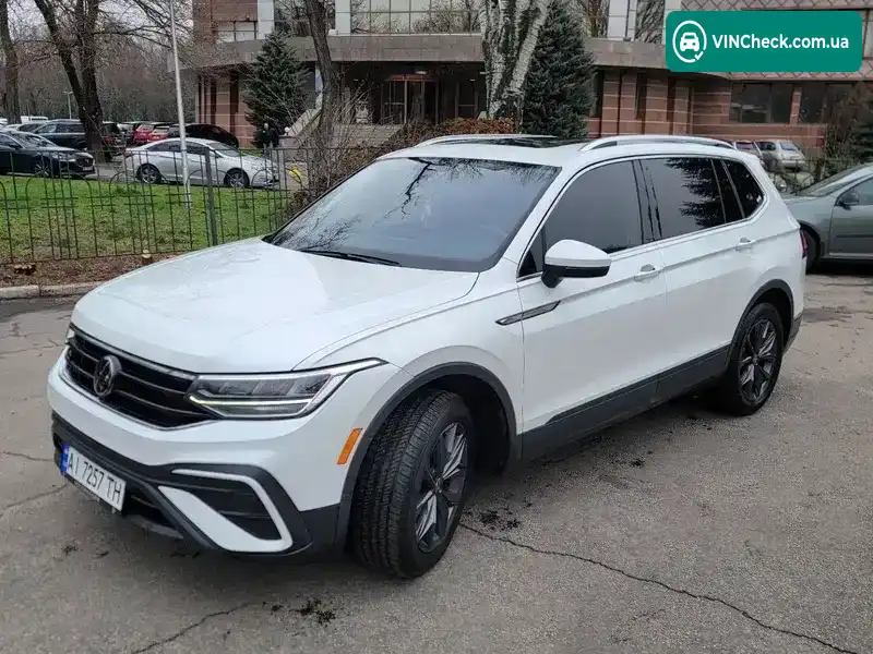 Volkswagen Tiguan 2023, фото з оголошення 1 з 11, VIN 3VVNB7AX3PM085428