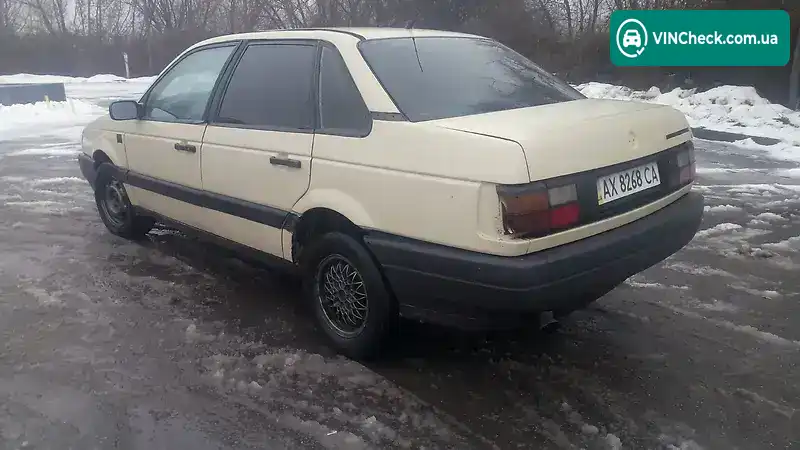 Volkswagen Passat 1989, фото з оголошення 2 з 7, VIN WVWZZZ31ZKE075630