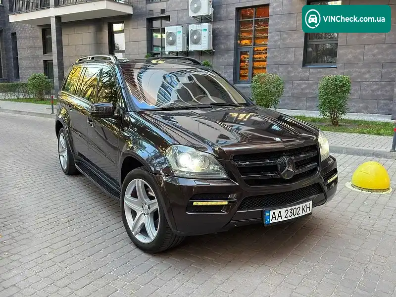 Mercedes-Benz GL-Class 2010, фото з оголошення 2 з 20, VIN WDC1648861A637296