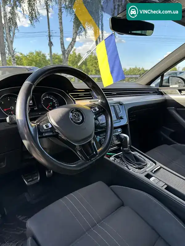 Volkswagen Passat 2016, фото з оголошення 2 з 13, VIN WVWZZZ3CZGE151812
