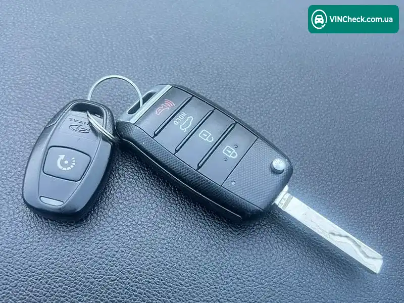 Kia Optima 2017, фото з оголошення 2 з 17, VIN 5XXGT4L36HG175513