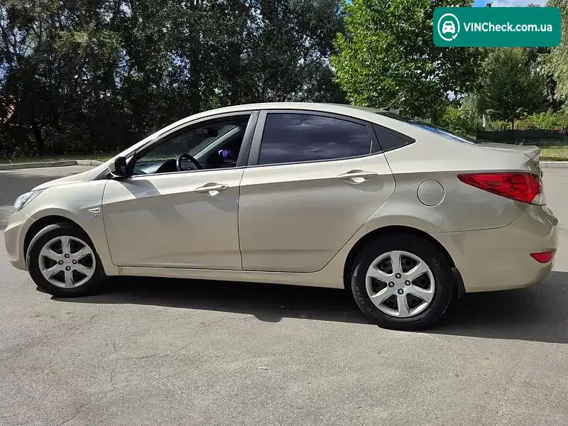 Hyundai Accent 2011, фото з оголошення 2 з 20, VIN Z94CU41DABR078068