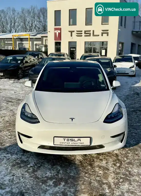 Tesla Model 3 2019, фото з оголошення 2 з 21, VIN 5YJ3E1EB8KF510681