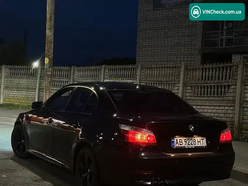 BMW 5 Series 2003, фото з оголошення 2 з 5, VIN WBANA31080B011350