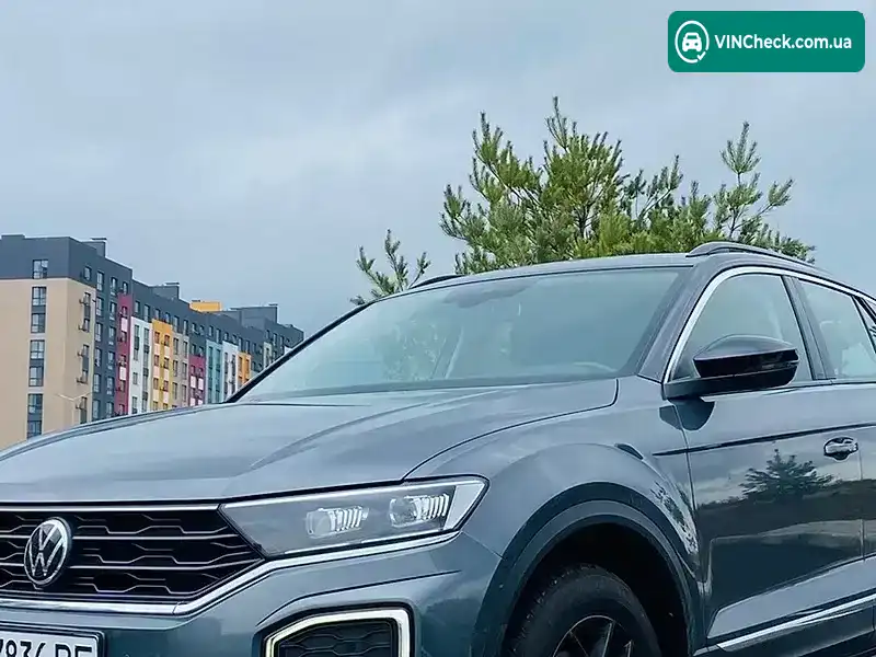 Volkswagen T-Roc 2020, фото з оголошення 2 з 13, VIN WVGZZZA1ZMV007730