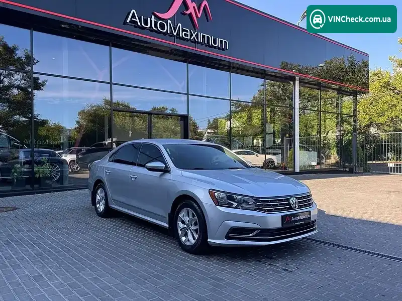 Volkswagen Passat 2017, фото з оголошення 1 з 19, VIN 1VWAT7A31HC084477
