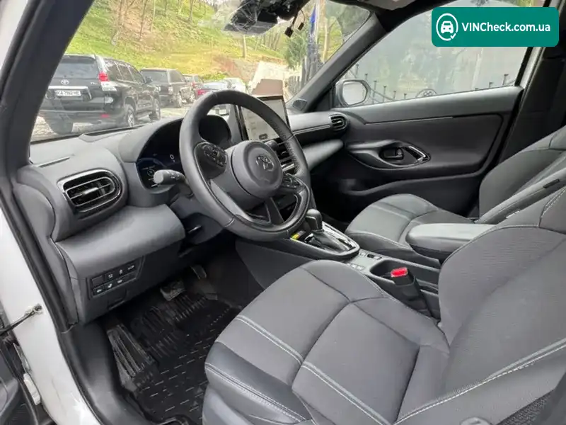 Toyota Yaris Cross 2025, фото з оголошення 2 з 19, VIN JTDKGAGB00A058461