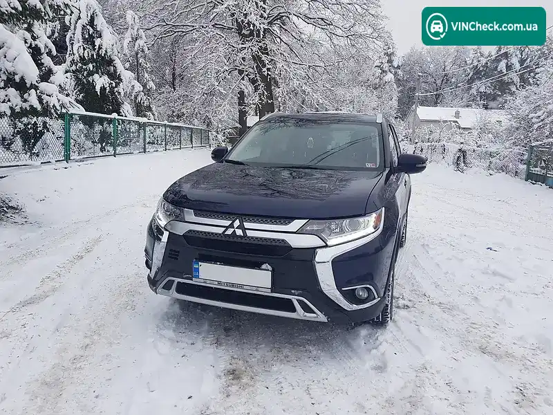 Mitsubishi Outlander 2018, фото з оголошення 2 з 7, VIN JA4AZ3A3XKZ013500