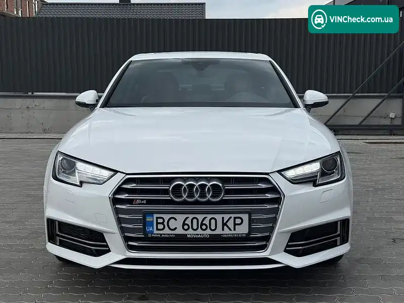 Audi A4 2019, фото з оголошення 2 з 20, VIN WAUDNAF44KN019219