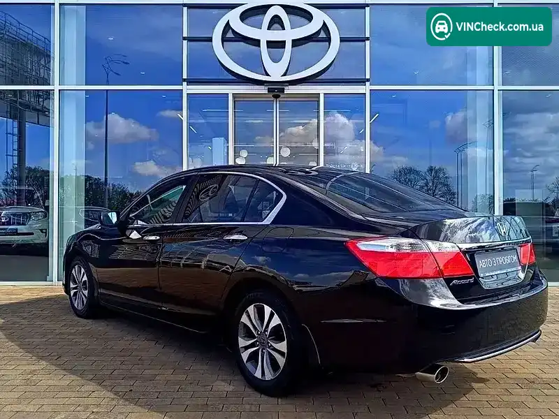 Honda Accord 2015, фото з оголошення 2 з 17, VIN 1HGCR2F39FA180566