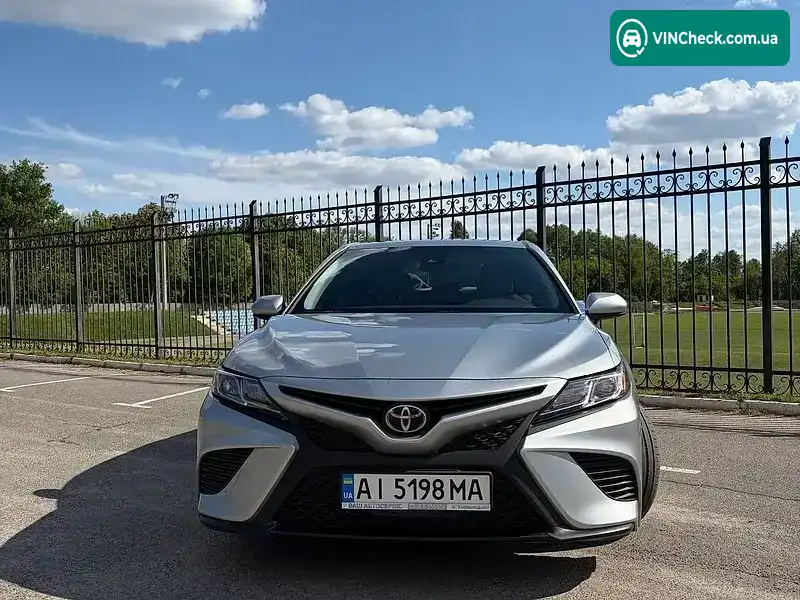 Toyota Camry 2017, фото з оголошення 1 з 20, VIN 4T1B11HK2JU034044