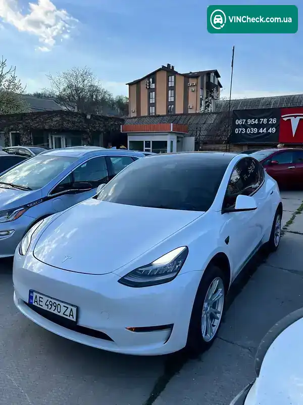 Tesla Model Y 2021, фото з оголошення 1 з 9, VIN 5YJYGDED3MF181300