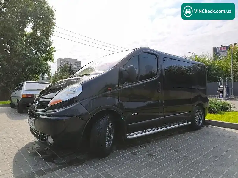 Nissan Primastar 2005, фото з оголошення 1 з 15, VIN VSKF4BCA6UY575148