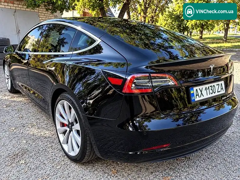 Tesla Model 3 2019, фото з оголошення 2 з 10, VIN 5YJ3E1EB0KF441291