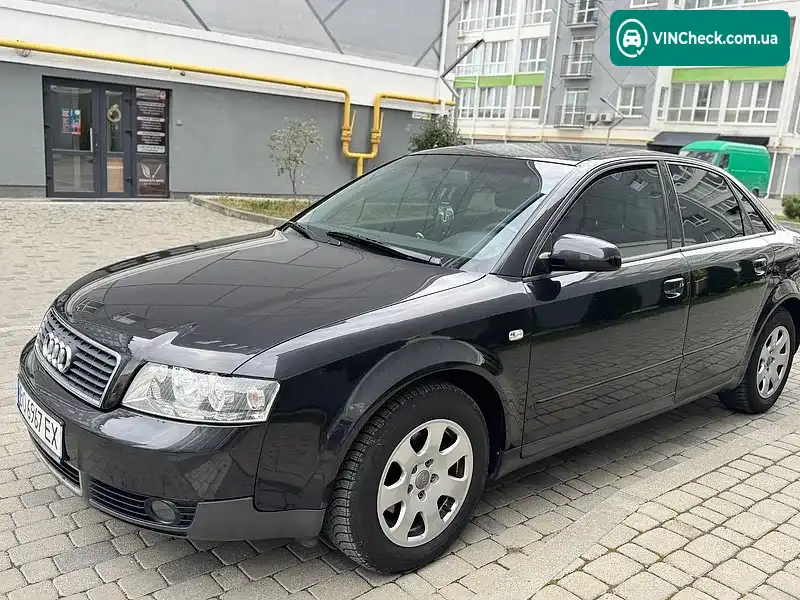 Audi A4 2001, фото з оголошення 2 з 12, VIN WAUZZZ8E22A099657