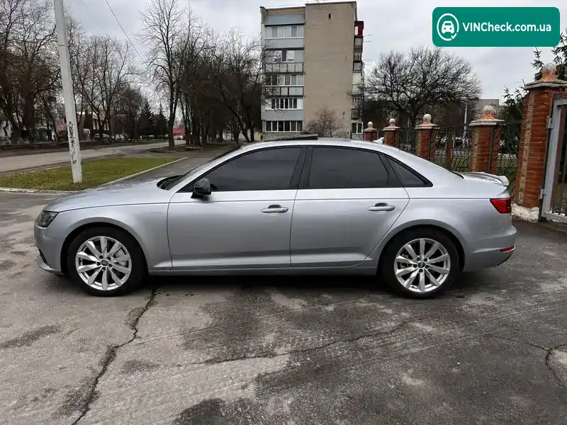 Audi A4 2015, фото з оголошення 2 з 17, VIN WAUANAF44HN002299