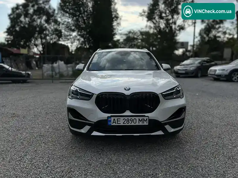 BMW X1 2019, фото з оголошення 2 з 21, VIN WBXHU7C53K5L12037