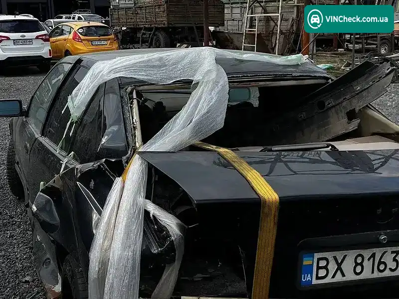 BMW 3 Series 1993, фото з оголошення 2 з 5, VIN WBAAC510901464256