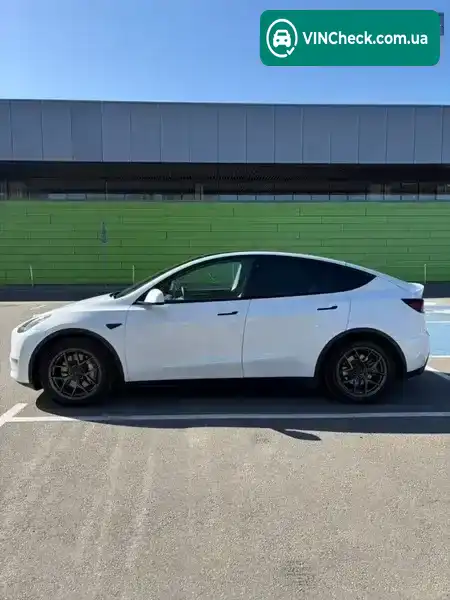 Tesla Model Y 2022, фото з оголошення 1 з 14, VIN 7SAYGAEE2PF607427