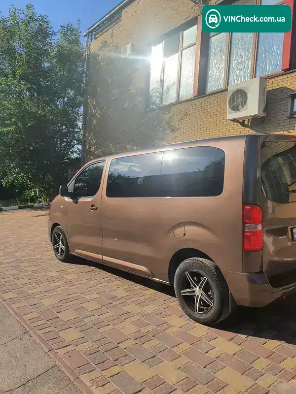 Citroen Spacetourer 2017, фото з оголошення 1 з 20, VIN VF7VEAHXGHZ075645
