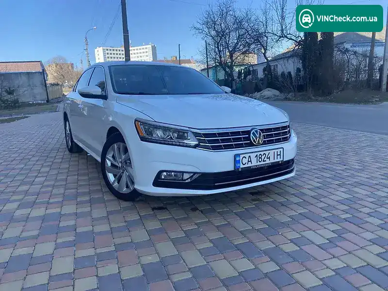 Volkswagen Passat 2018, фото з оголошення 1 з 20, VIN 1WVBA7A38JC026737