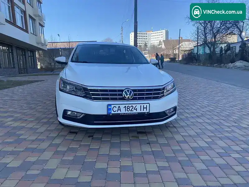 Volkswagen Passat 2018, фото з оголошення 2 з 20, VIN 1WVBA7A38JC026737