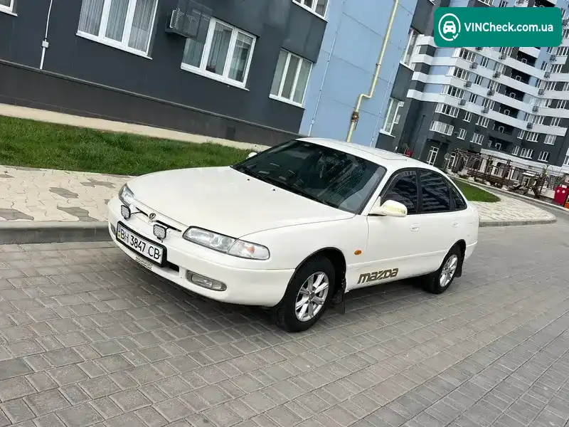 Mazda 626 1993, фото з оголошення 2 з 20, VIN JMZGE14J2P1251421