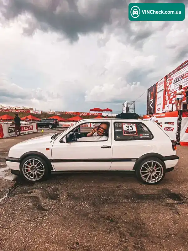 Volkswagen Golf GTI 1993, фото з оголошення 2 з 16, VIN VWVZZZ1HZRW692875