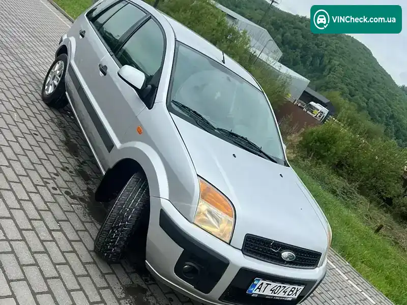 Ford Fusion 2006, фото з оголошення 2 з 16, VIN WF0UXXGAJU6J00539