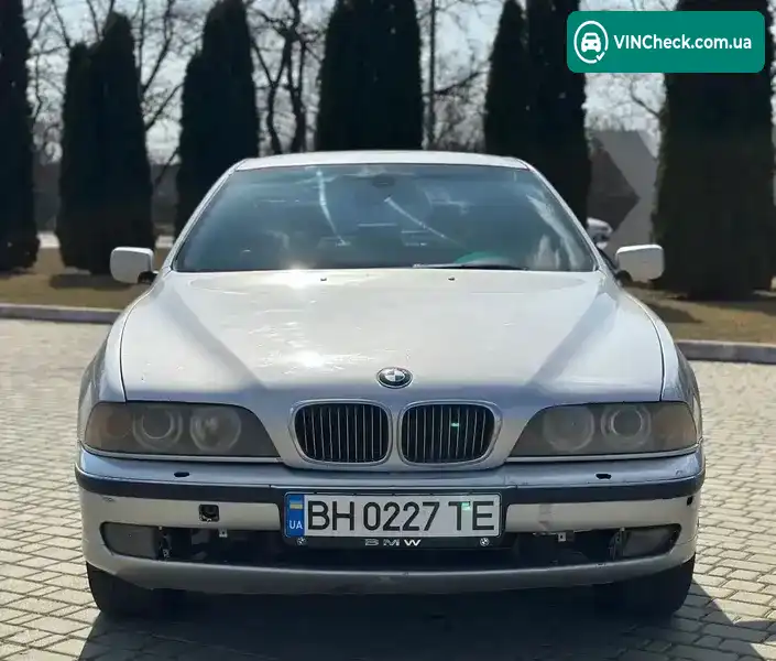 BMW 5 Series 2000, фото з оголошення 2 з 21, VIN WBADL81090GX38650