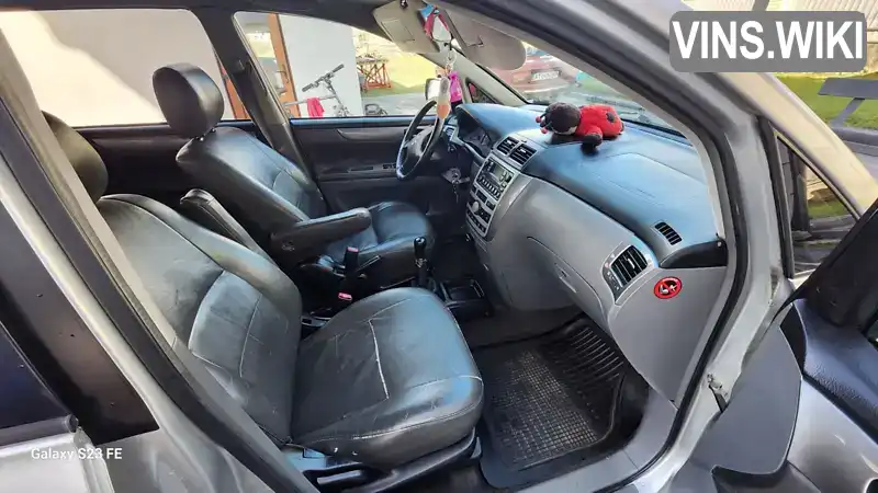 Toyota Avensis Verso 2002, фото з оголошення 1 з 10, VIN JTEGG22B800009304