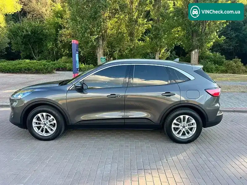 Ford Kuga 2021, фото з оголошення 2 з 17, VIN WF0FXXWPMFMB19245
